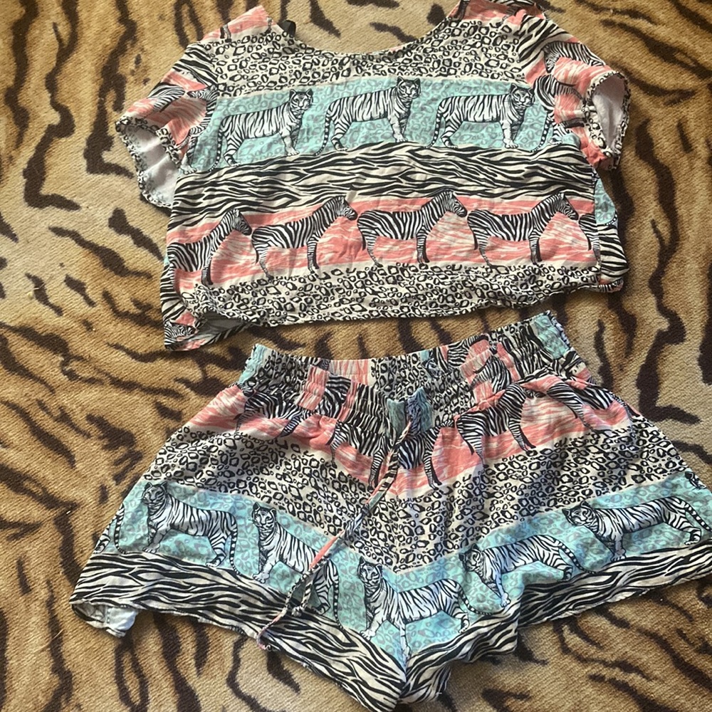 Mink Pink Two piece set